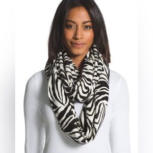 Chico's Zebra Print Infinity Scarf🖤